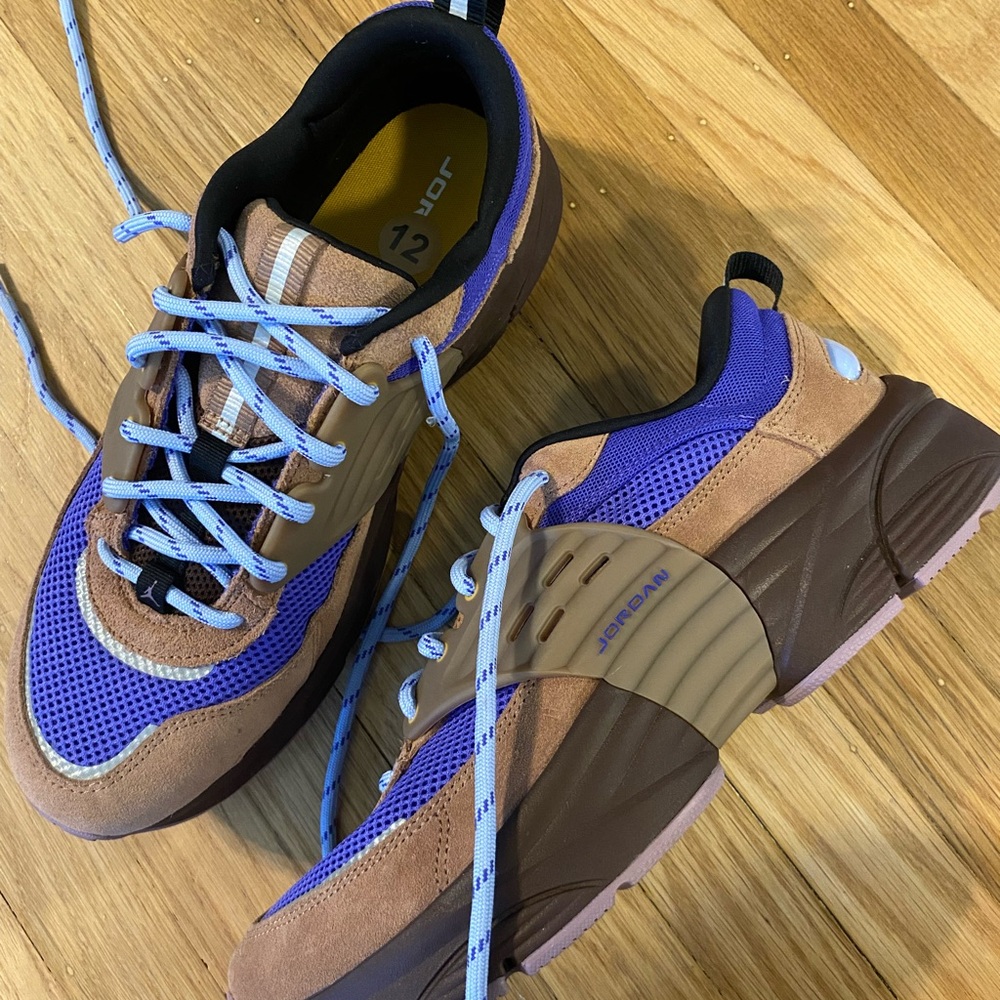 NEW Air Jordan Trunner O/S Archaeo Brown
